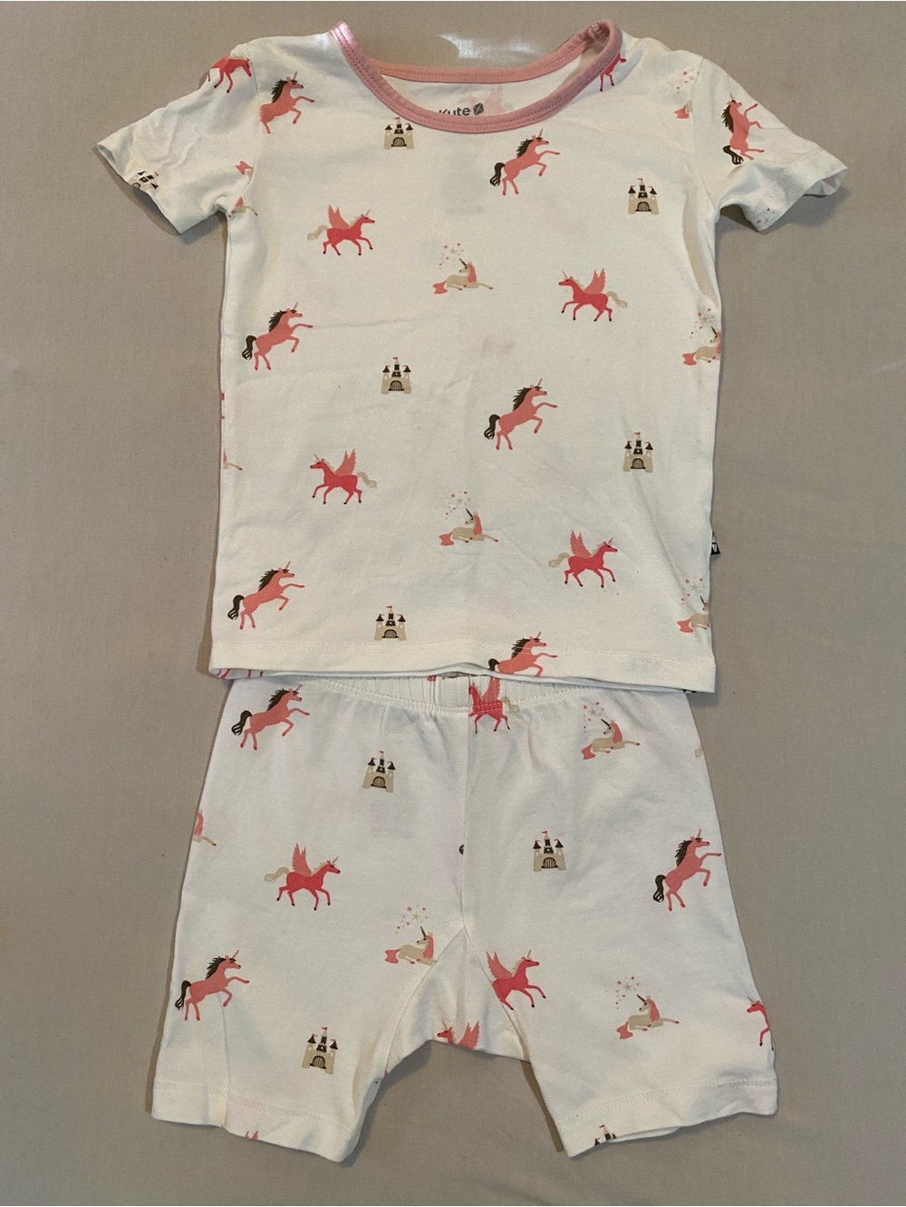 Kyte Baby PJ set in ”Unicorn” 3T